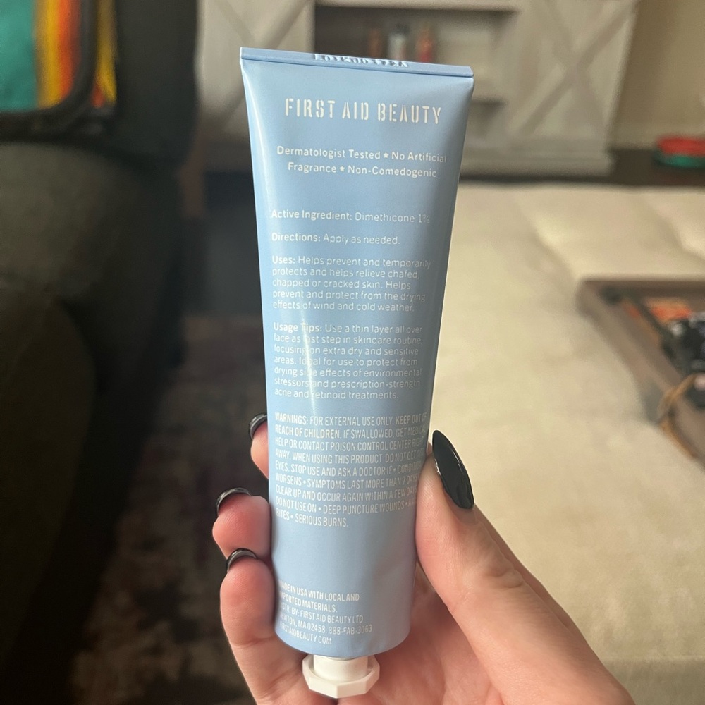First Aid Beauty - Ultra Repair Rescue Balm - Picture 8 of 8